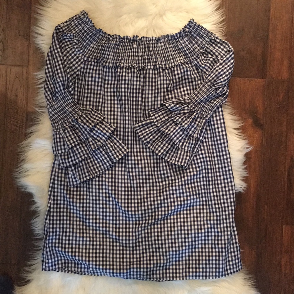 Fun off the shoulder gingham dress/top